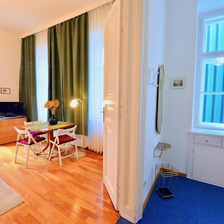 Charming With Balcony In Hip & Trendy Margareten فيينا المظهر الخارجي الصورة
