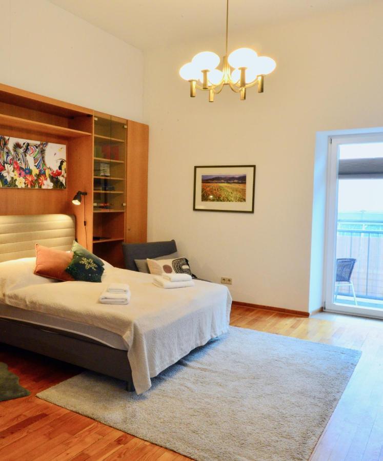 Charming With Balcony In Hip & Trendy Margareten فيينا المظهر الخارجي الصورة